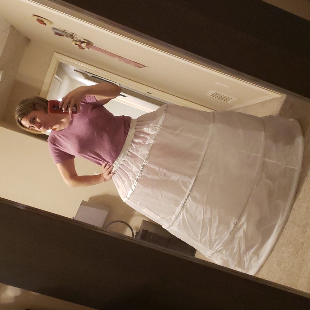 Adjustable hard hoop petticoat..trumpet ballgown princess
